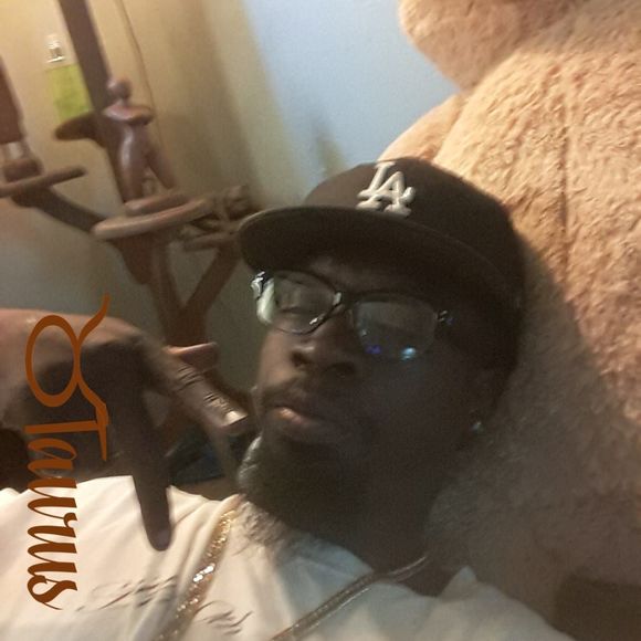 Meet your Posher, Lonnie - Picture 1 of 1